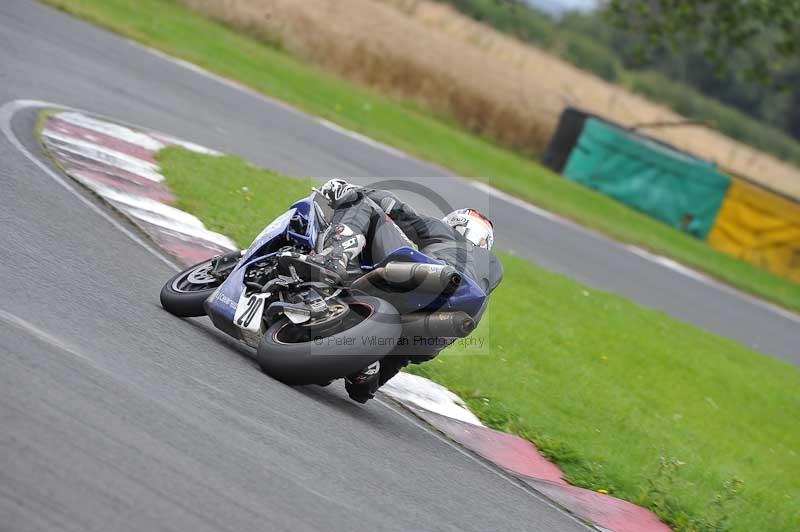 Motorcycle action photographs;cadwell;cadwell park photographs;event digital images;eventdigitalimages;motor racing louth lincolnshire;no limits trackdays;peter wileman photography;trackday;trackday digital images;trackday photos