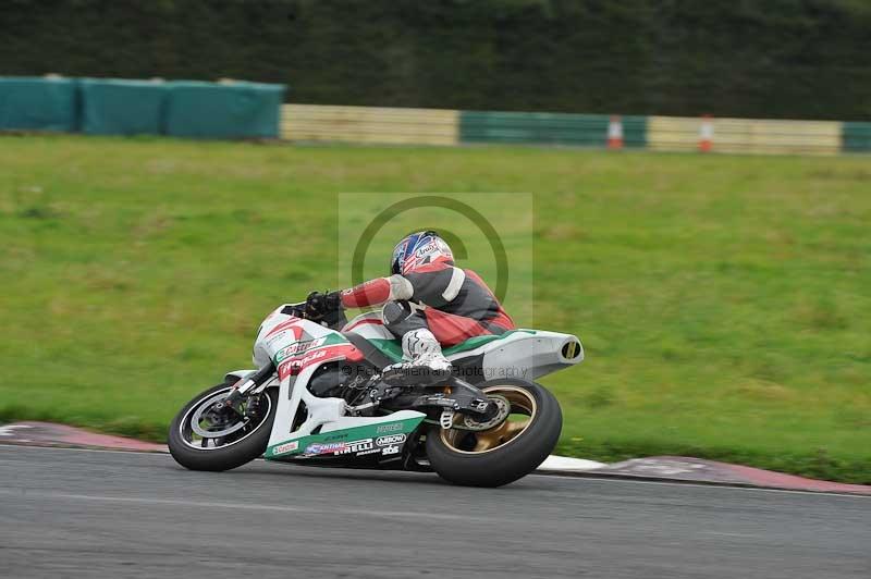 Motorcycle action photographs;cadwell;cadwell park photographs;event digital images;eventdigitalimages;motor racing louth lincolnshire;no limits trackdays;peter wileman photography;trackday;trackday digital images;trackday photos