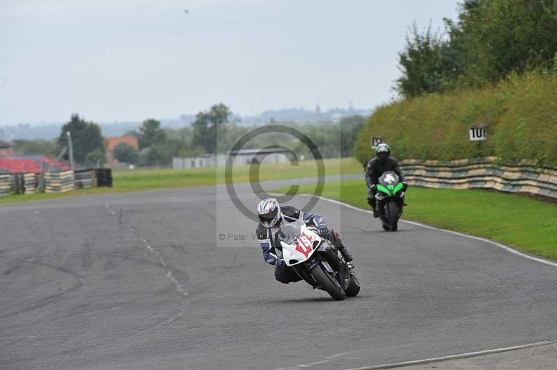 Motorcycle action photographs;cadwell;cadwell park photographs;event digital images;eventdigitalimages;motor racing louth lincolnshire;no limits trackdays;peter wileman photography;trackday;trackday digital images;trackday photos