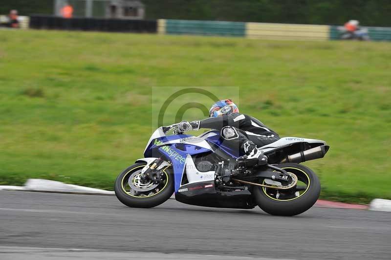 Motorcycle action photographs;cadwell;cadwell park photographs;event digital images;eventdigitalimages;motor racing louth lincolnshire;no limits trackdays;peter wileman photography;trackday;trackday digital images;trackday photos