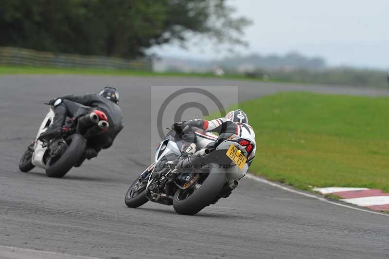Motorcycle action photographs;cadwell;cadwell park photographs;event digital images;eventdigitalimages;motor racing louth lincolnshire;no limits trackdays;peter wileman photography;trackday;trackday digital images;trackday photos