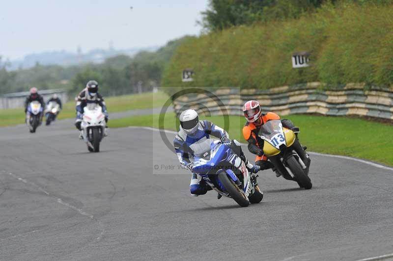 Motorcycle action photographs;cadwell;cadwell park photographs;event digital images;eventdigitalimages;motor racing louth lincolnshire;no limits trackdays;peter wileman photography;trackday;trackday digital images;trackday photos