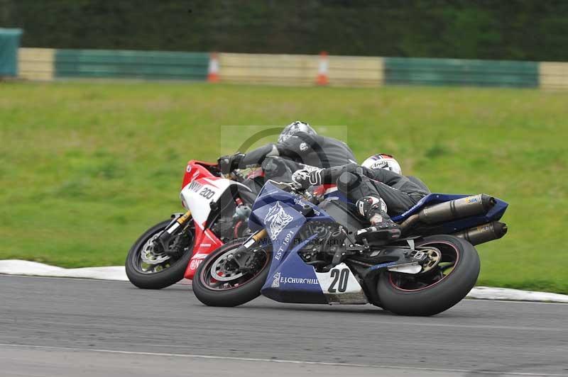 Motorcycle action photographs;cadwell;cadwell park photographs;event digital images;eventdigitalimages;motor racing louth lincolnshire;no limits trackdays;peter wileman photography;trackday;trackday digital images;trackday photos