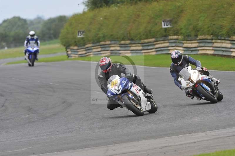 Motorcycle action photographs;cadwell;cadwell park photographs;event digital images;eventdigitalimages;motor racing louth lincolnshire;no limits trackdays;peter wileman photography;trackday;trackday digital images;trackday photos
