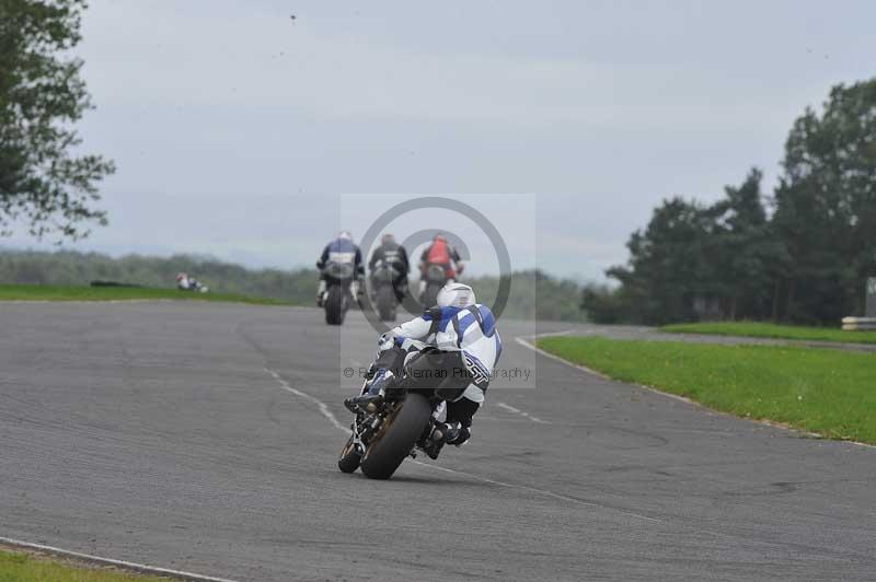 Motorcycle action photographs;cadwell;cadwell park photographs;event digital images;eventdigitalimages;motor racing louth lincolnshire;no limits trackdays;peter wileman photography;trackday;trackday digital images;trackday photos