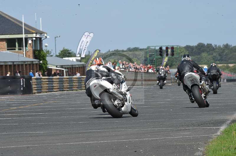 Motorcycle action photographs;cadwell;cadwell park photographs;event digital images;eventdigitalimages;motor racing louth lincolnshire;no limits trackdays;peter wileman photography;trackday;trackday digital images;trackday photos