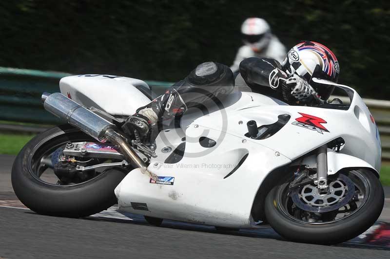 Motorcycle action photographs;cadwell;cadwell park photographs;event digital images;eventdigitalimages;motor racing louth lincolnshire;no limits trackdays;peter wileman photography;trackday;trackday digital images;trackday photos