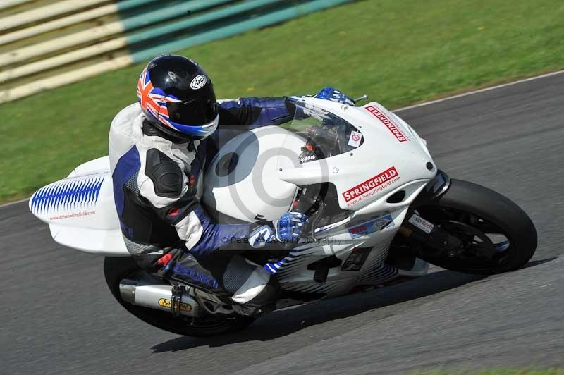 Motorcycle action photographs;cadwell;cadwell park photographs;event digital images;eventdigitalimages;motor racing louth lincolnshire;no limits trackdays;peter wileman photography;trackday;trackday digital images;trackday photos