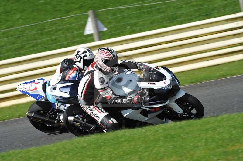 Motorcycle action photographs;cadwell;cadwell park photographs;event digital images;eventdigitalimages;motor racing louth lincolnshire;no limits trackdays;peter wileman photography;trackday;trackday digital images;trackday photos
