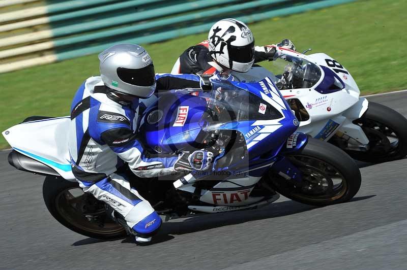 Motorcycle action photographs;cadwell;cadwell park photographs;event digital images;eventdigitalimages;motor racing louth lincolnshire;no limits trackdays;peter wileman photography;trackday;trackday digital images;trackday photos