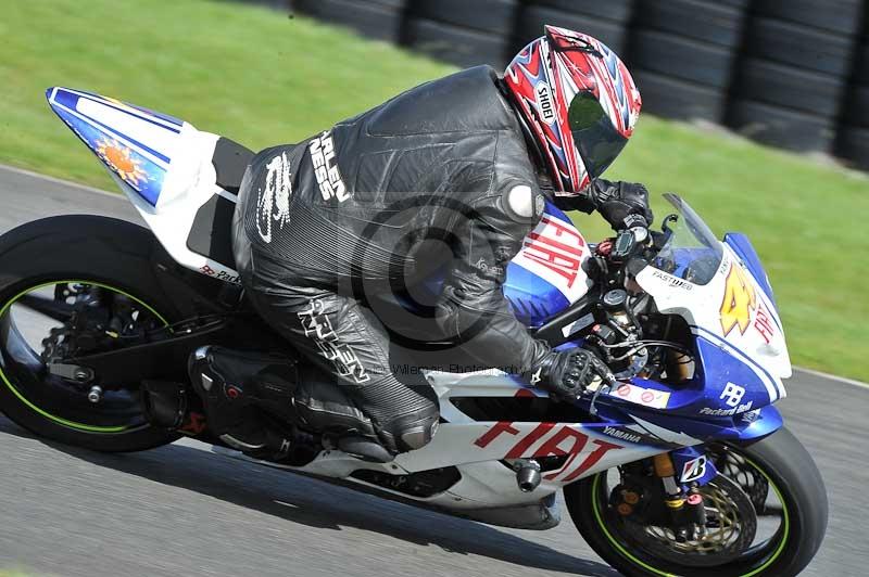 Motorcycle action photographs;cadwell;cadwell park photographs;event digital images;eventdigitalimages;motor racing louth lincolnshire;no limits trackdays;peter wileman photography;trackday;trackday digital images;trackday photos