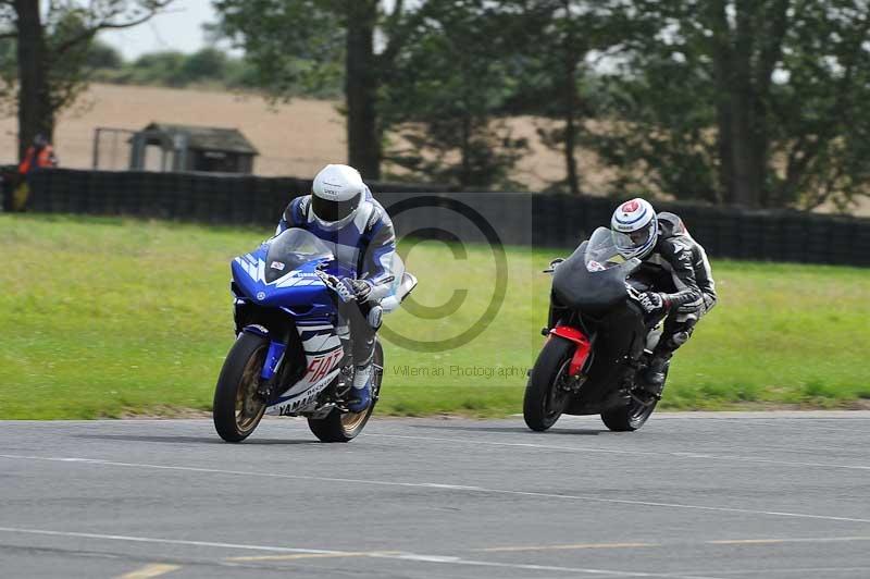 Motorcycle action photographs;cadwell;cadwell park photographs;event digital images;eventdigitalimages;motor racing louth lincolnshire;no limits trackdays;peter wileman photography;trackday;trackday digital images;trackday photos