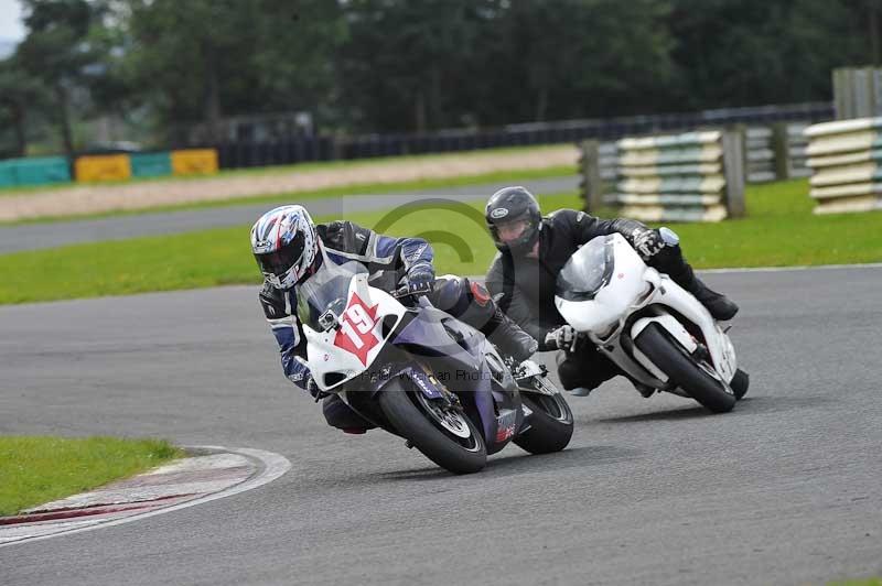 Motorcycle action photographs;cadwell;cadwell park photographs;event digital images;eventdigitalimages;motor racing louth lincolnshire;no limits trackdays;peter wileman photography;trackday;trackday digital images;trackday photos