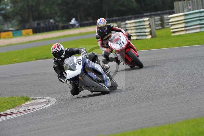 Motorcycle action photographs;cadwell;cadwell park photographs;event digital images;eventdigitalimages;motor racing louth lincolnshire;no limits trackdays;peter wileman photography;trackday;trackday digital images;trackday photos