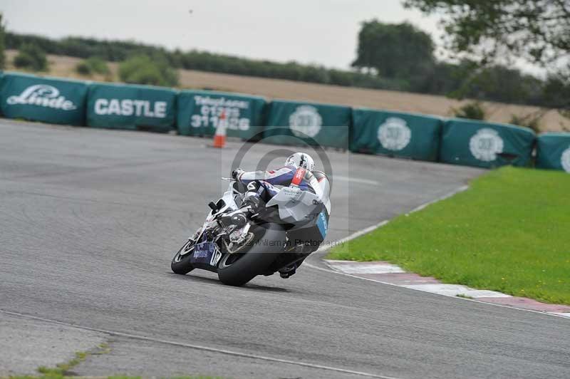 Motorcycle action photographs;cadwell;cadwell park photographs;event digital images;eventdigitalimages;motor racing louth lincolnshire;no limits trackdays;peter wileman photography;trackday;trackday digital images;trackday photos