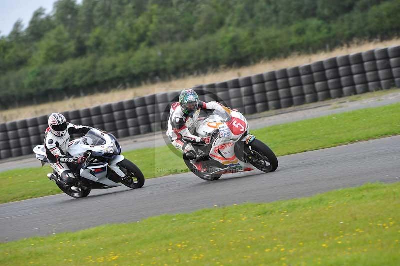 Motorcycle action photographs;cadwell;cadwell park photographs;event digital images;eventdigitalimages;motor racing louth lincolnshire;no limits trackdays;peter wileman photography;trackday;trackday digital images;trackday photos