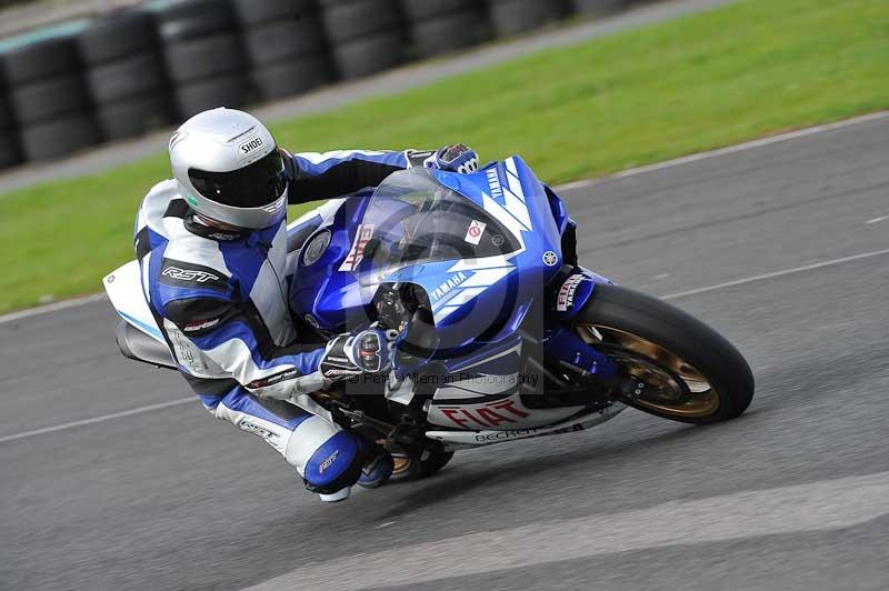 Motorcycle action photographs;cadwell;cadwell park photographs;event digital images;eventdigitalimages;motor racing louth lincolnshire;no limits trackdays;peter wileman photography;trackday;trackday digital images;trackday photos