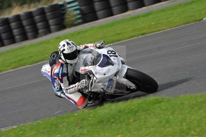 Motorcycle action photographs;cadwell;cadwell park photographs;event digital images;eventdigitalimages;motor racing louth lincolnshire;no limits trackdays;peter wileman photography;trackday;trackday digital images;trackday photos