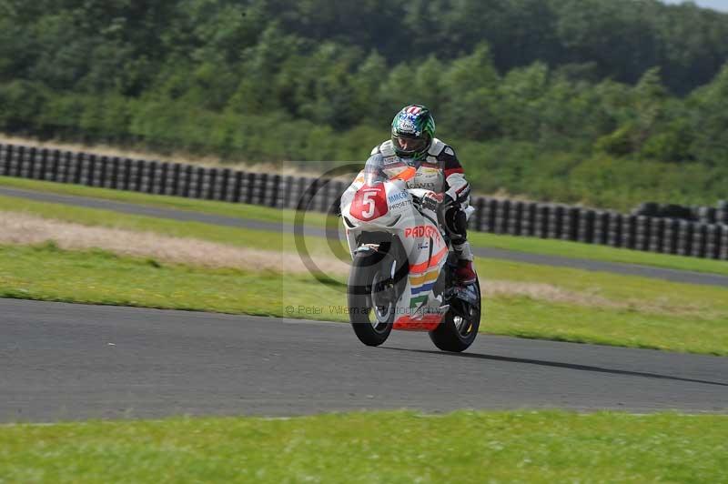 Motorcycle action photographs;cadwell;cadwell park photographs;event digital images;eventdigitalimages;motor racing louth lincolnshire;no limits trackdays;peter wileman photography;trackday;trackday digital images;trackday photos