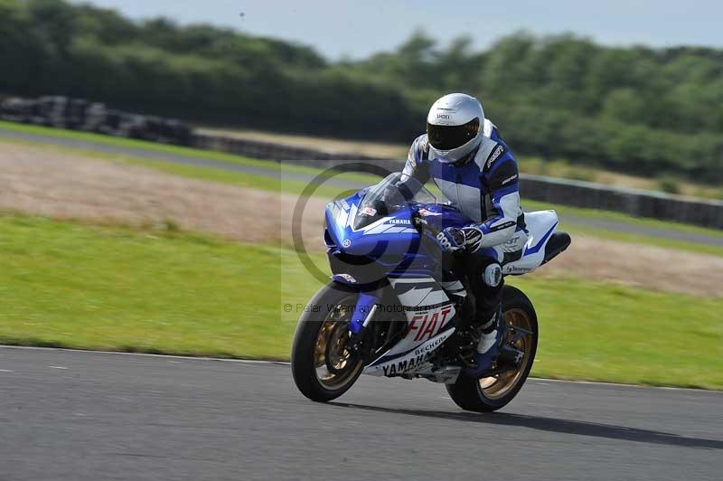 Motorcycle action photographs;cadwell;cadwell park photographs;event digital images;eventdigitalimages;motor racing louth lincolnshire;no limits trackdays;peter wileman photography;trackday;trackday digital images;trackday photos