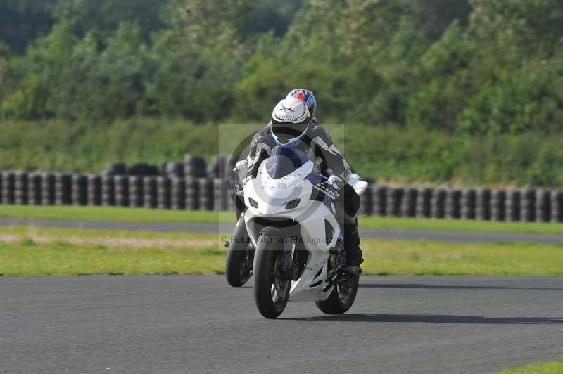 Motorcycle action photographs;cadwell;cadwell park photographs;event digital images;eventdigitalimages;motor racing louth lincolnshire;no limits trackdays;peter wileman photography;trackday;trackday digital images;trackday photos