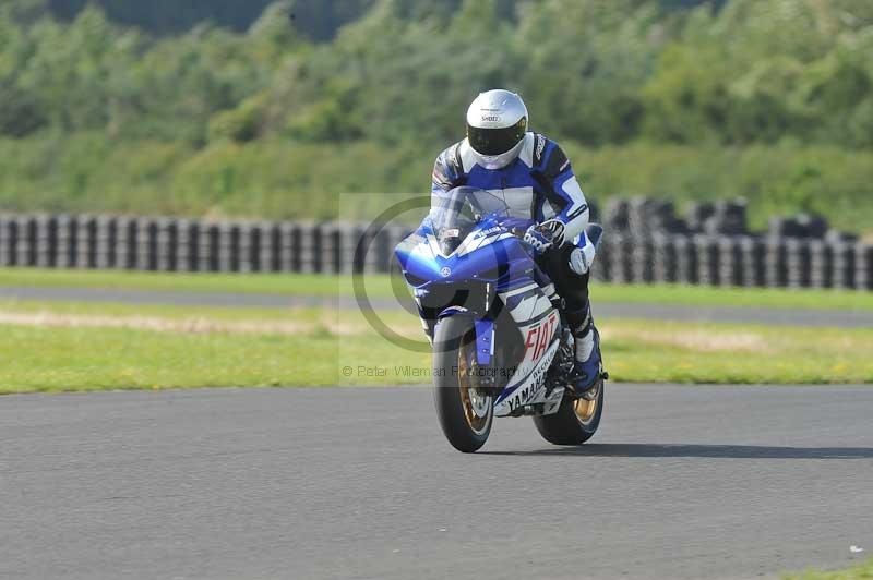 Motorcycle action photographs;cadwell;cadwell park photographs;event digital images;eventdigitalimages;motor racing louth lincolnshire;no limits trackdays;peter wileman photography;trackday;trackday digital images;trackday photos