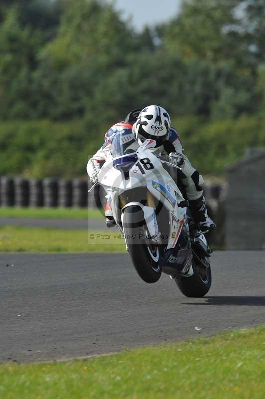 Motorcycle action photographs;cadwell;cadwell park photographs;event digital images;eventdigitalimages;motor racing louth lincolnshire;no limits trackdays;peter wileman photography;trackday;trackday digital images;trackday photos