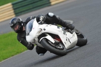 Motorcycle-action-photographs;cadwell;cadwell-park-photographs;event-digital-images;eventdigitalimages;motor-racing-louth-lincolnshire;no-limits-trackdays;peter-wileman-photography;trackday;trackday-digital-images;trackday-photos
