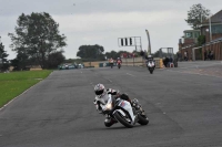 Motorcycle-action-photographs;cadwell;cadwell-park-photographs;event-digital-images;eventdigitalimages;motor-racing-louth-lincolnshire;no-limits-trackdays;peter-wileman-photography;trackday;trackday-digital-images;trackday-photos