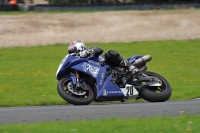 Motorcycle-action-photographs;cadwell;cadwell-park-photographs;event-digital-images;eventdigitalimages;motor-racing-louth-lincolnshire;no-limits-trackdays;peter-wileman-photography;trackday;trackday-digital-images;trackday-photos