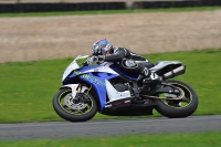 Motorcycle-action-photographs;cadwell;cadwell-park-photographs;event-digital-images;eventdigitalimages;motor-racing-louth-lincolnshire;no-limits-trackdays;peter-wileman-photography;trackday;trackday-digital-images;trackday-photos