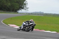 Motorcycle-action-photographs;cadwell;cadwell-park-photographs;event-digital-images;eventdigitalimages;motor-racing-louth-lincolnshire;no-limits-trackdays;peter-wileman-photography;trackday;trackday-digital-images;trackday-photos