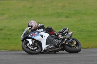 Motorcycle-action-photographs;cadwell;cadwell-park-photographs;event-digital-images;eventdigitalimages;motor-racing-louth-lincolnshire;no-limits-trackdays;peter-wileman-photography;trackday;trackday-digital-images;trackday-photos