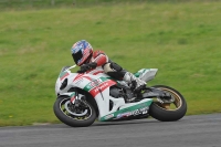 Motorcycle-action-photographs;cadwell;cadwell-park-photographs;event-digital-images;eventdigitalimages;motor-racing-louth-lincolnshire;no-limits-trackdays;peter-wileman-photography;trackday;trackday-digital-images;trackday-photos