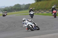 Motorcycle-action-photographs;cadwell;cadwell-park-photographs;event-digital-images;eventdigitalimages;motor-racing-louth-lincolnshire;no-limits-trackdays;peter-wileman-photography;trackday;trackday-digital-images;trackday-photos