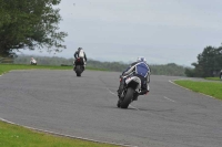 Motorcycle-action-photographs;cadwell;cadwell-park-photographs;event-digital-images;eventdigitalimages;motor-racing-louth-lincolnshire;no-limits-trackdays;peter-wileman-photography;trackday;trackday-digital-images;trackday-photos
