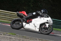 Motorcycle-action-photographs;cadwell;cadwell-park-photographs;event-digital-images;eventdigitalimages;motor-racing-louth-lincolnshire;no-limits-trackdays;peter-wileman-photography;trackday;trackday-digital-images;trackday-photos
