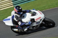 Motorcycle-action-photographs;cadwell;cadwell-park-photographs;event-digital-images;eventdigitalimages;motor-racing-louth-lincolnshire;no-limits-trackdays;peter-wileman-photography;trackday;trackday-digital-images;trackday-photos