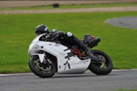 Motorcycle-action-photographs;cadwell;cadwell-park-photographs;event-digital-images;eventdigitalimages;motor-racing-louth-lincolnshire;no-limits-trackdays;peter-wileman-photography;trackday;trackday-digital-images;trackday-photos