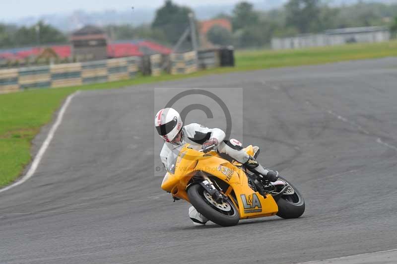 Motorcycle action photographs;cadwell;cadwell park photographs;event digital images;eventdigitalimages;motor racing louth lincolnshire;no limits trackdays;peter wileman photography;trackday;trackday digital images;trackday photos