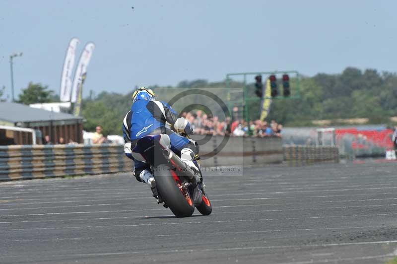 Motorcycle action photographs;cadwell;cadwell park photographs;event digital images;eventdigitalimages;motor racing louth lincolnshire;no limits trackdays;peter wileman photography;trackday;trackday digital images;trackday photos