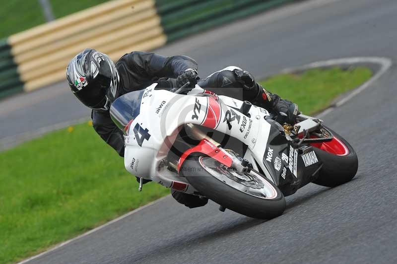 Motorcycle action photographs;cadwell;cadwell park photographs;event digital images;eventdigitalimages;motor racing louth lincolnshire;no limits trackdays;peter wileman photography;trackday;trackday digital images;trackday photos