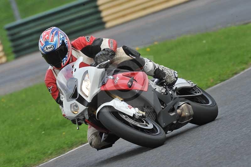 Motorcycle action photographs;cadwell;cadwell park photographs;event digital images;eventdigitalimages;motor racing louth lincolnshire;no limits trackdays;peter wileman photography;trackday;trackday digital images;trackday photos