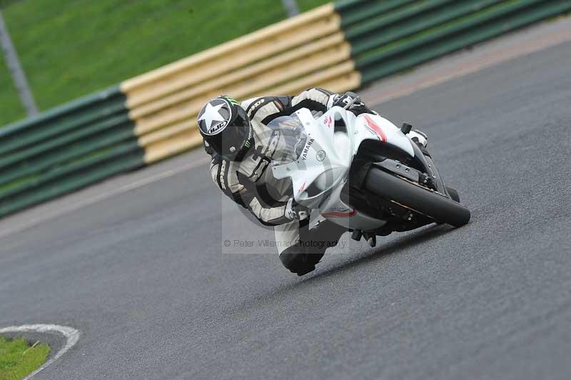 Motorcycle action photographs;cadwell;cadwell park photographs;event digital images;eventdigitalimages;motor racing louth lincolnshire;no limits trackdays;peter wileman photography;trackday;trackday digital images;trackday photos