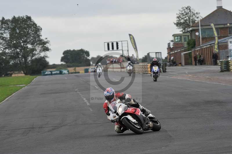 Motorcycle action photographs;cadwell;cadwell park photographs;event digital images;eventdigitalimages;motor racing louth lincolnshire;no limits trackdays;peter wileman photography;trackday;trackday digital images;trackday photos