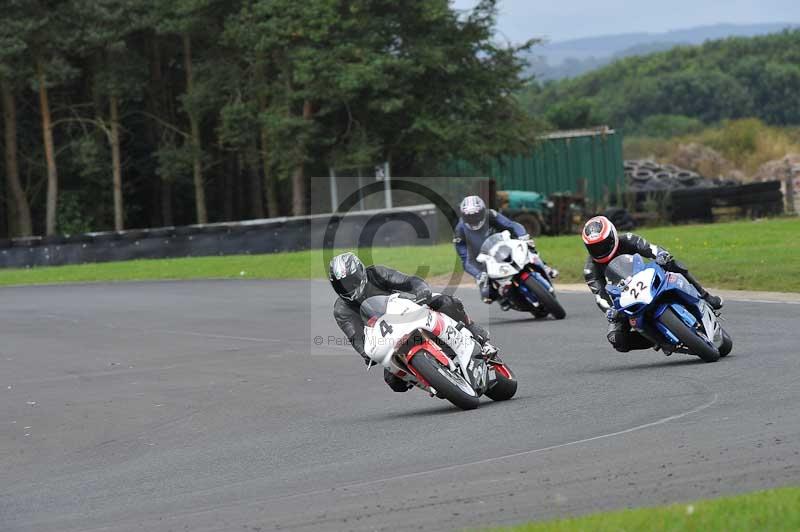 Motorcycle action photographs;cadwell;cadwell park photographs;event digital images;eventdigitalimages;motor racing louth lincolnshire;no limits trackdays;peter wileman photography;trackday;trackday digital images;trackday photos