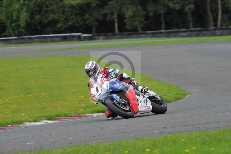 Motorcycle action photographs;cadwell;cadwell park photographs;event digital images;eventdigitalimages;motor racing louth lincolnshire;no limits trackdays;peter wileman photography;trackday;trackday digital images;trackday photos
