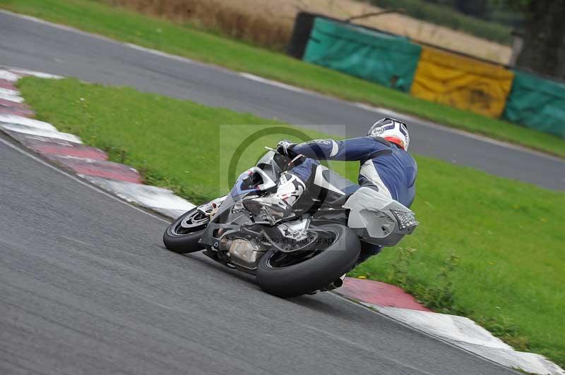 Motorcycle action photographs;cadwell;cadwell park photographs;event digital images;eventdigitalimages;motor racing louth lincolnshire;no limits trackdays;peter wileman photography;trackday;trackday digital images;trackday photos