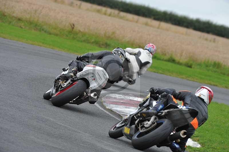 Motorcycle action photographs;cadwell;cadwell park photographs;event digital images;eventdigitalimages;motor racing louth lincolnshire;no limits trackdays;peter wileman photography;trackday;trackday digital images;trackday photos