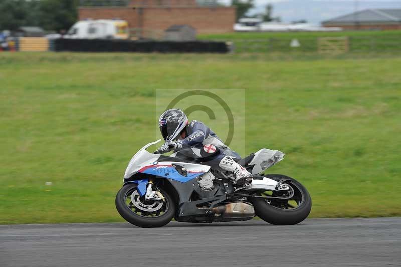 Motorcycle action photographs;cadwell;cadwell park photographs;event digital images;eventdigitalimages;motor racing louth lincolnshire;no limits trackdays;peter wileman photography;trackday;trackday digital images;trackday photos